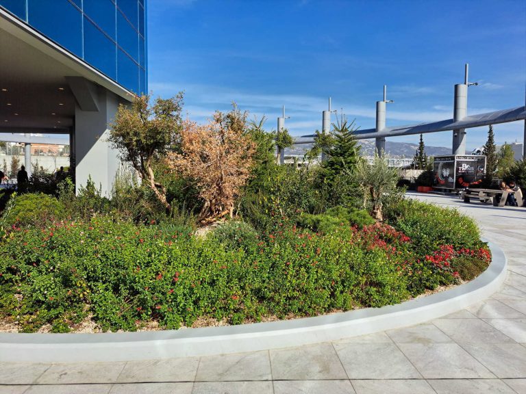 Φυτεμένα Δώματα στην Ελλάδα